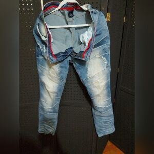 Stylish Distressed Blue Skinny Jeans for Men